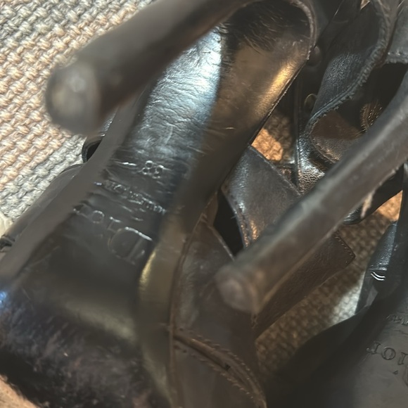 Dior “Carrie” heels. Black size 38. Good condition. Could use new heel caps. - Picture 5 of 5